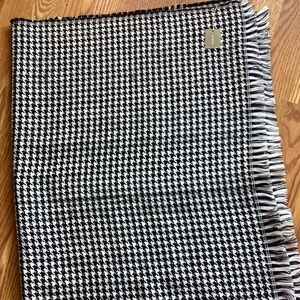 J. Crew Black and White Houndstooth Scarf shawl throw